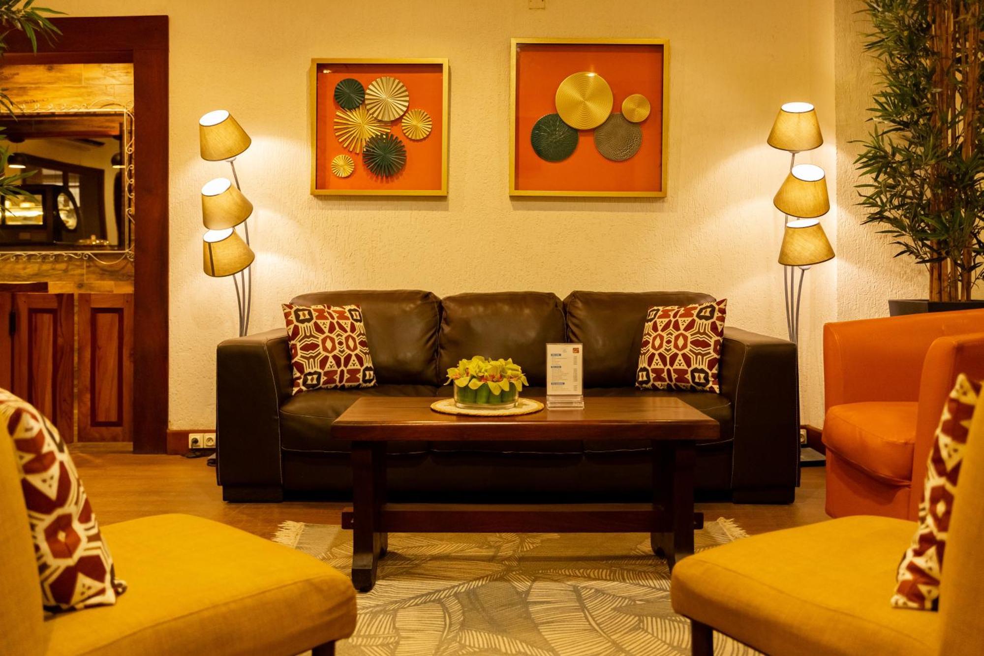 Hotel Du Lac โกโตนู ภายนอก รูปภาพ