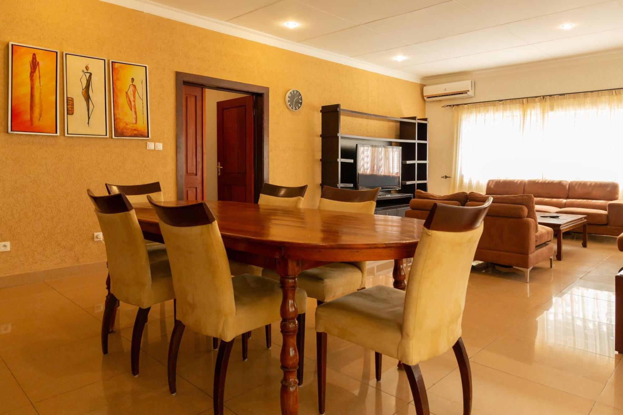Hotel Du Lac โกโตนู ภายนอก รูปภาพ