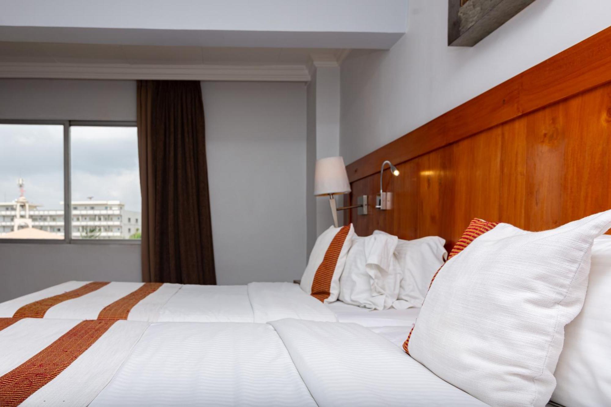 Hotel Du Lac โกโตนู ภายนอก รูปภาพ