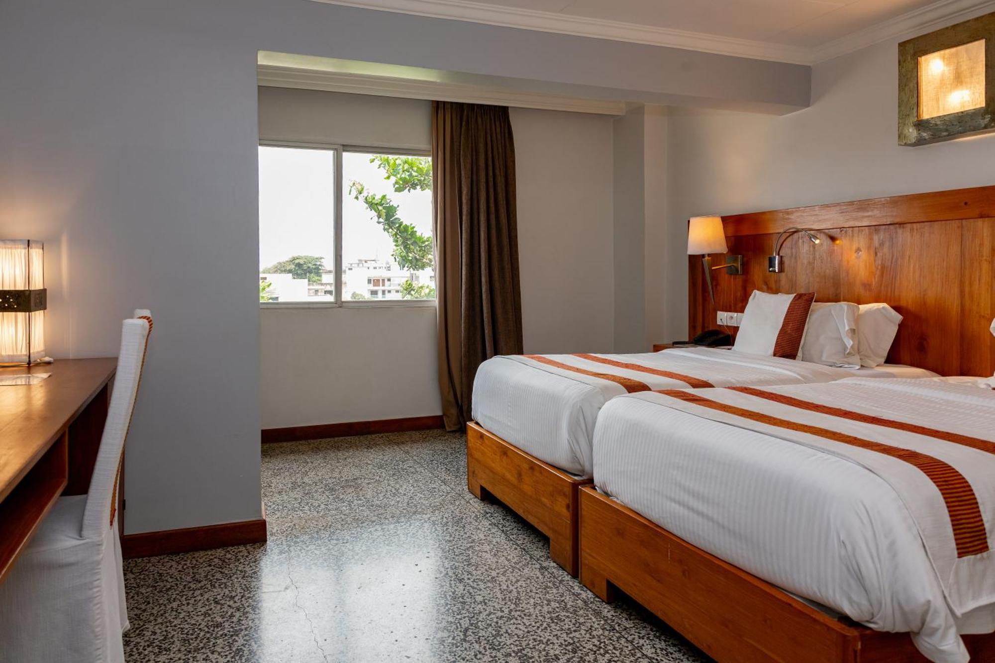 Hotel Du Lac โกโตนู ภายนอก รูปภาพ