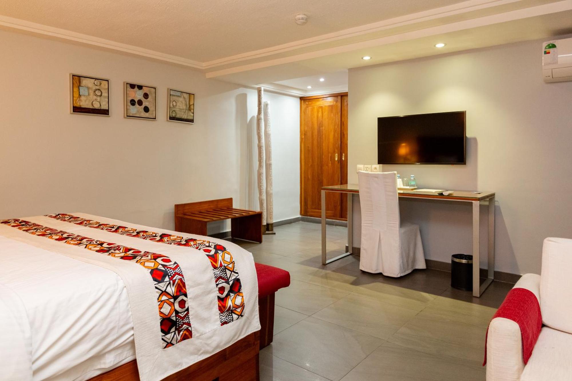 Hotel Du Lac โกโตนู ภายนอก รูปภาพ
