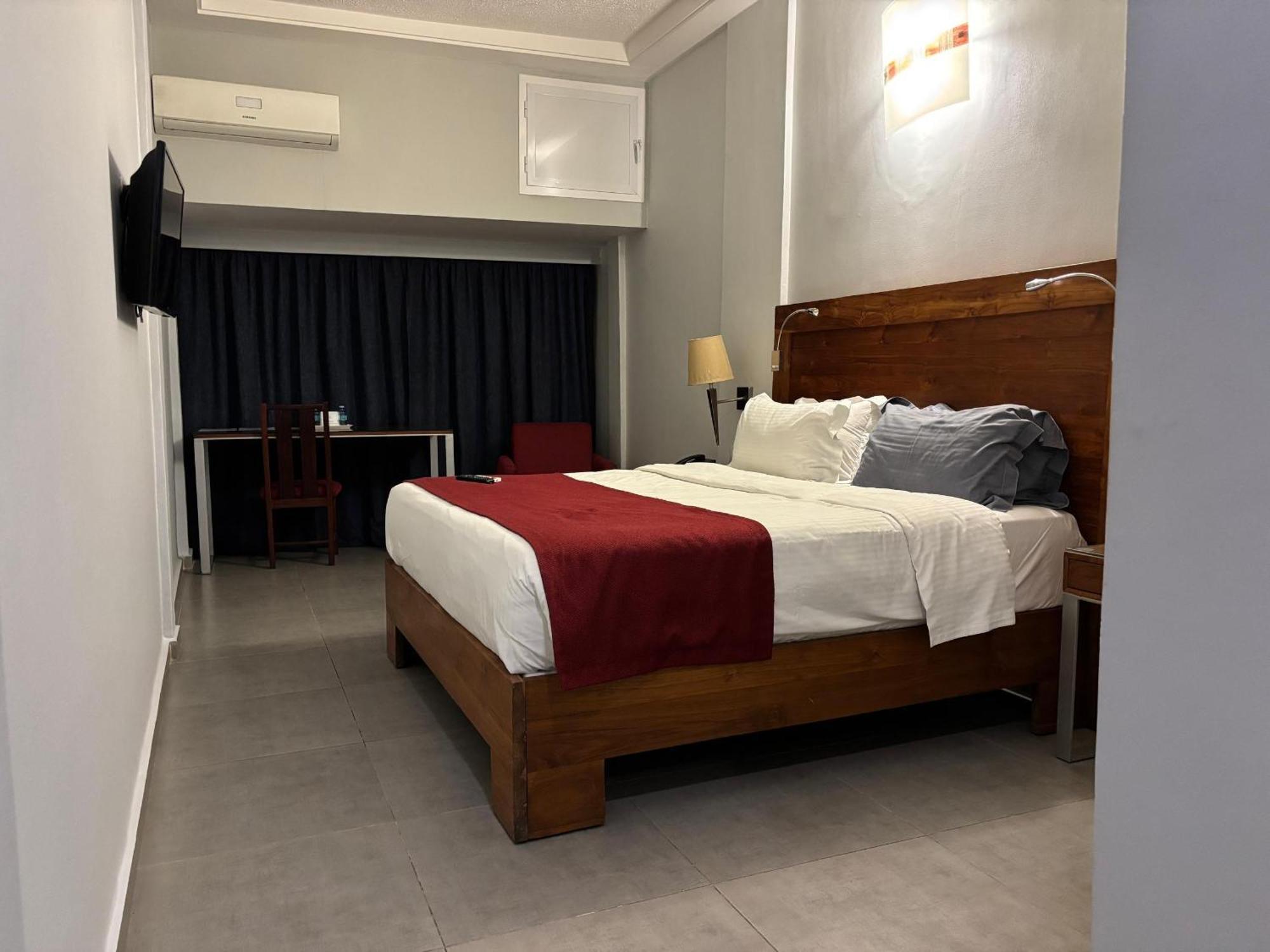 Hotel Du Lac โกโตนู ภายนอก รูปภาพ