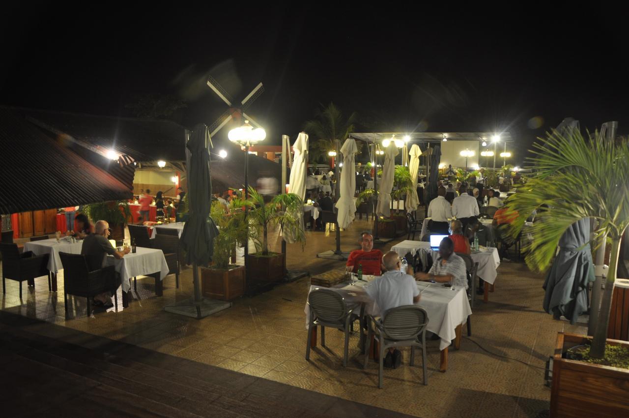 Hotel Du Lac โกโตนู ภายนอก รูปภาพ