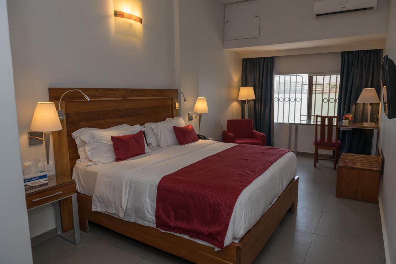 Hotel Du Lac โกโตนู ภายนอก รูปภาพ